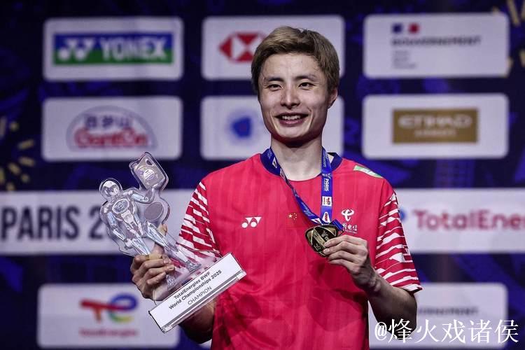石宇奇总决赛爆冷丢冠，法国小将小波波夫一战封王